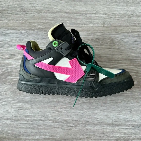 OFF-WHITE Unisex Black Pink Oversized Sponge Sole Sneakers